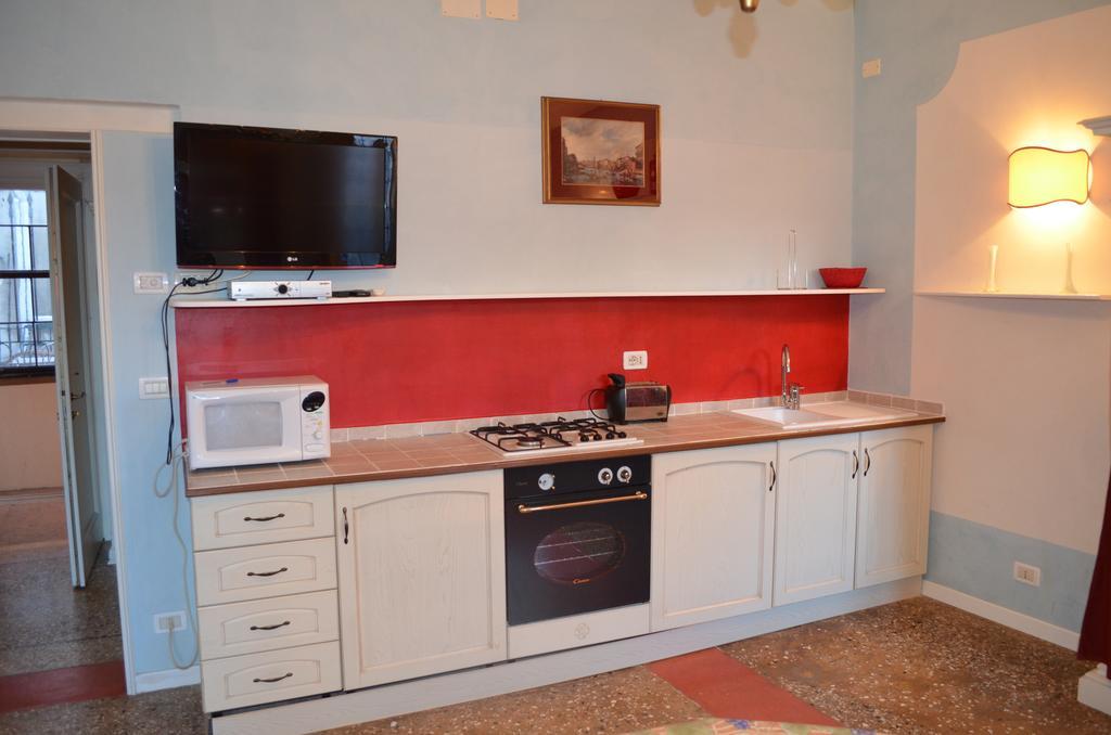 Ca Tornielli Apartment Venetië Kamer foto